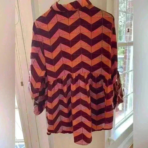 Entro Blouse Size Small Flowy Button Up Longer Blouse - Picture 8 of 9